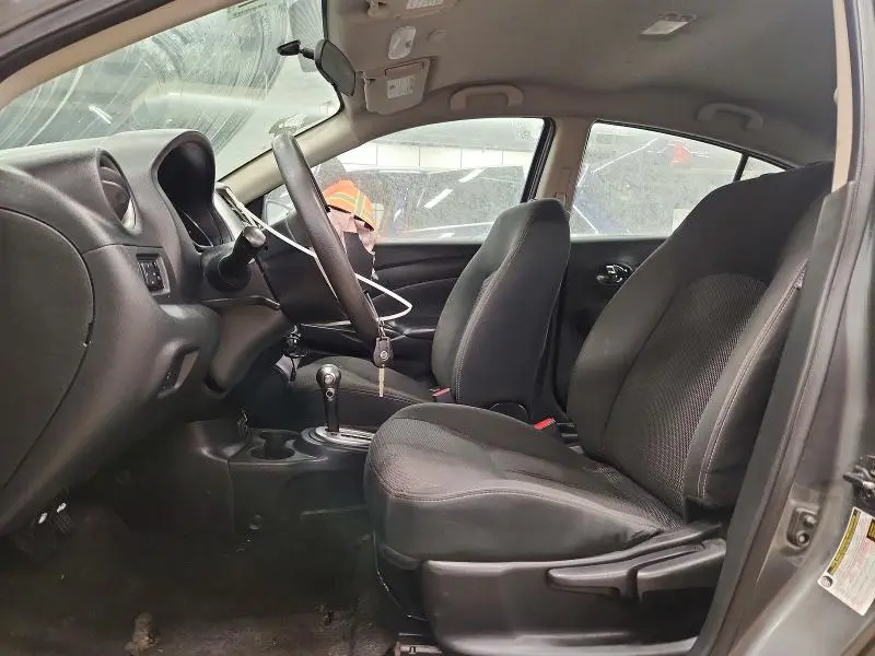 2018 NISSAN VERSA SV  