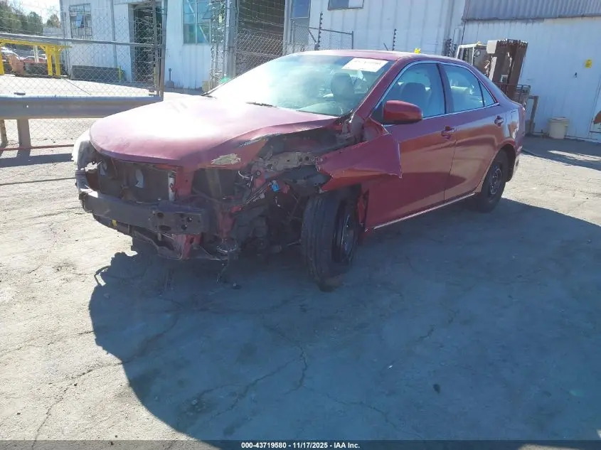 2014 TOYOTA CAMRY LE