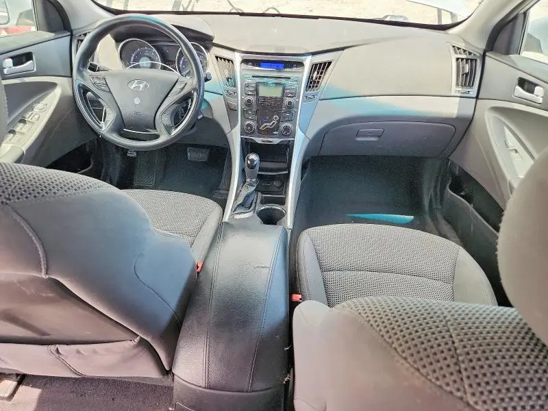 2011 HYUNDAI SONATA GLS  