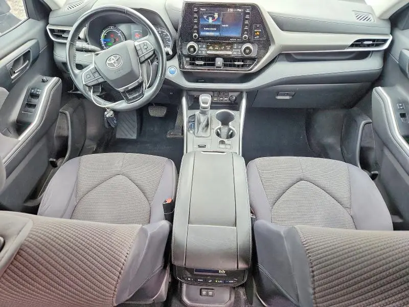 2020 TOYOTA HIGHLANDER HYBRID LE  