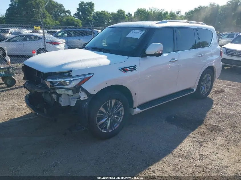 2022 INFINITI QX80 LUXE
