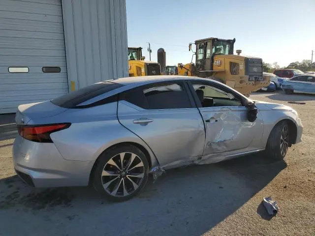 2019 NISSAN ALTIMA SR  