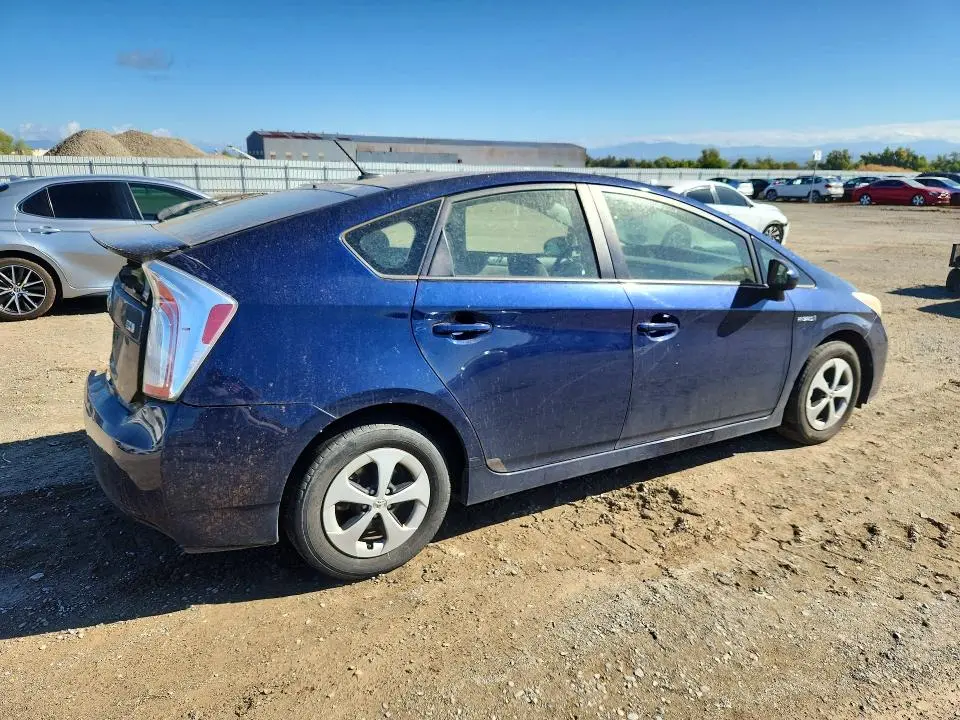 2012 TOYOTA PRIUS THREE  
