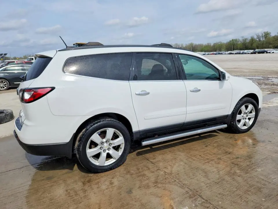 2016 CHEVROLET TRAVERSE LT  