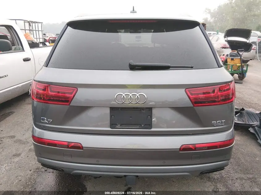 2017 AUDI Q7 3.0T PREMIUM