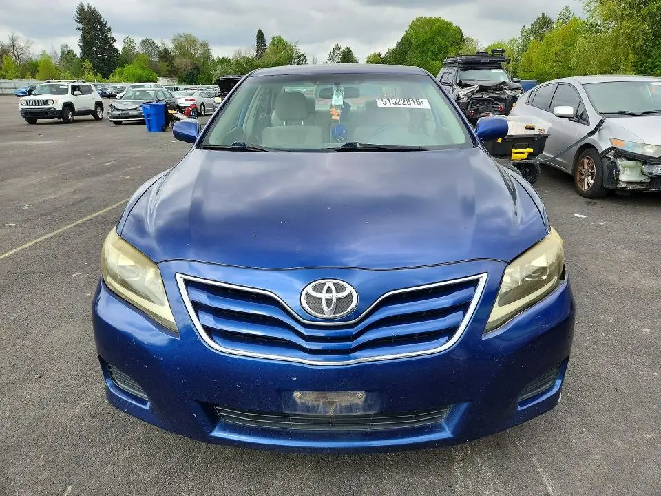 2011 TOYOTA CAMRY LE  
