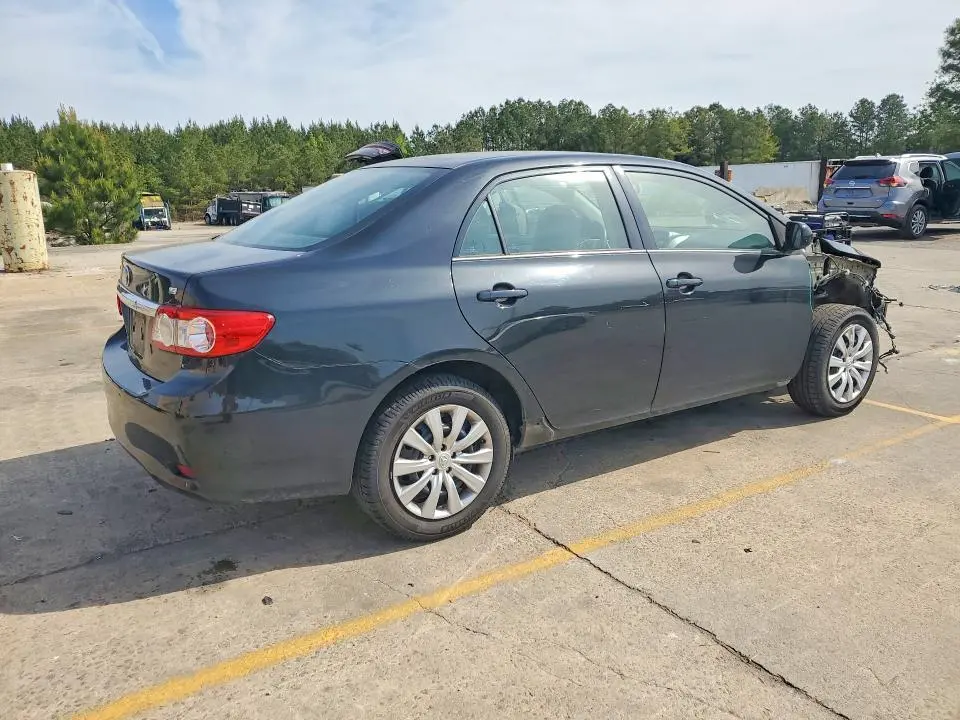 2013 TOYOTA COROLLA LE  