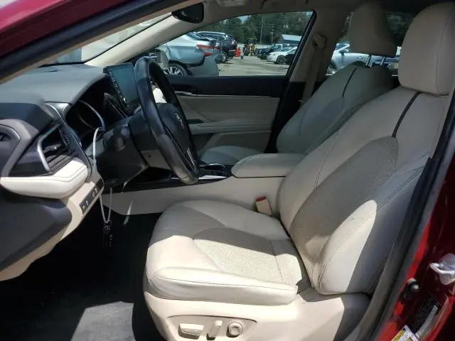 2022 TOYOTA CAMRY XLE  