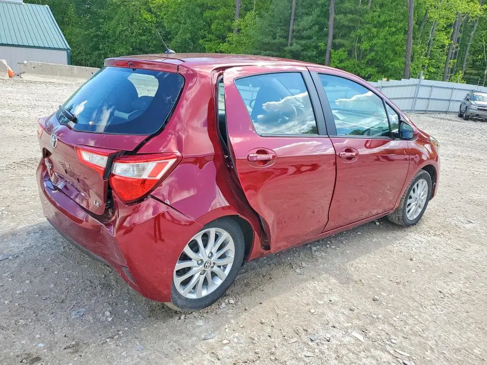 2018 TOYOTA YARIS 5-DOOR LE  