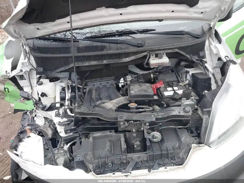 2019 NISSAN NV200 S