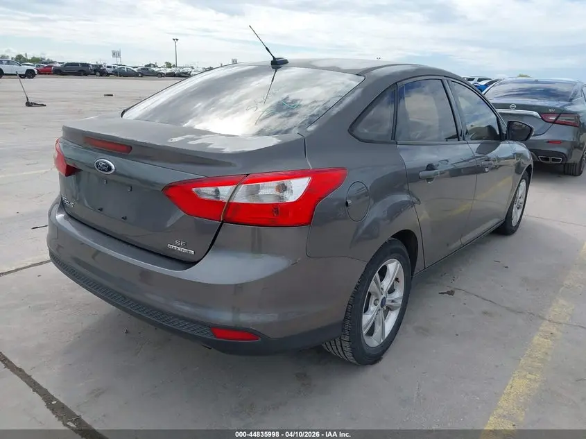 2013 FORD FOCUS SE