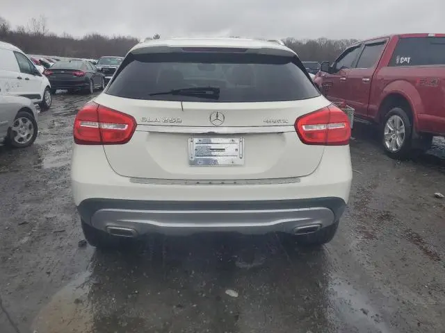 2017 MERCEDES-BENZ GLA 250 4MATIC  