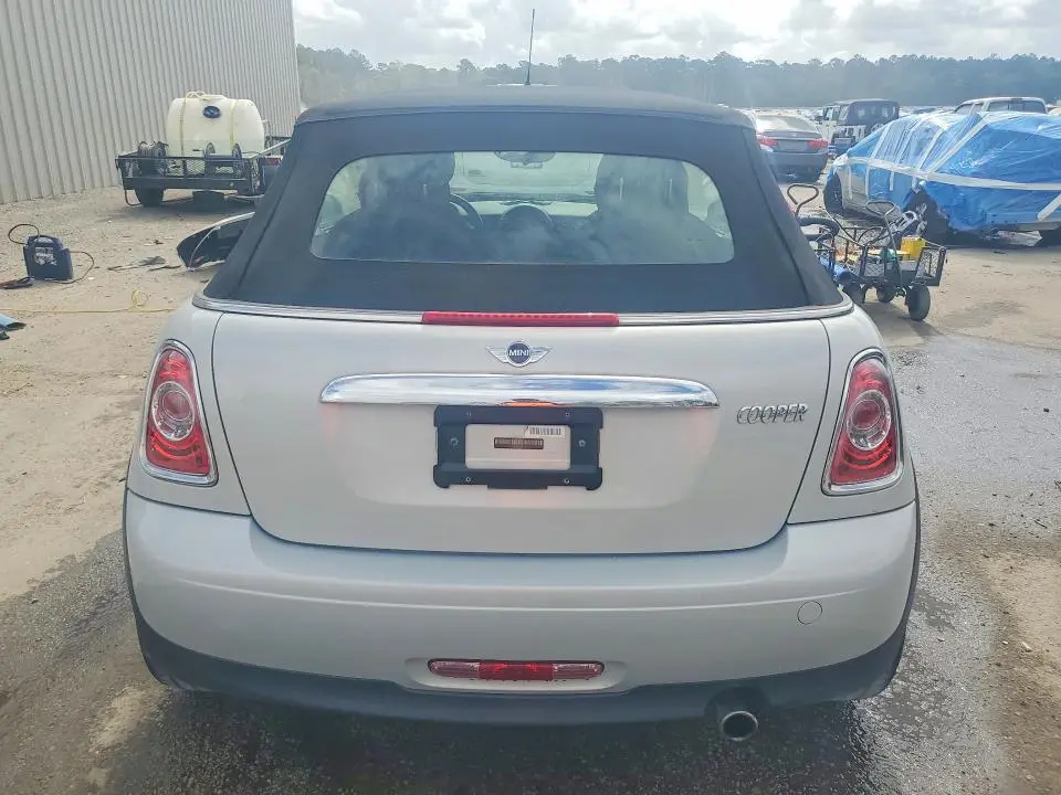 2015 MINI COOPER   