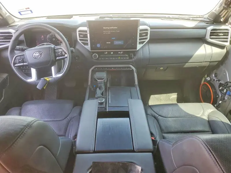 2025 TOYOTA TUNDRA PLATINUM  