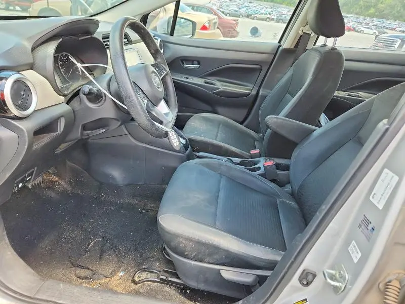2020 NISSAN VERSA SV  