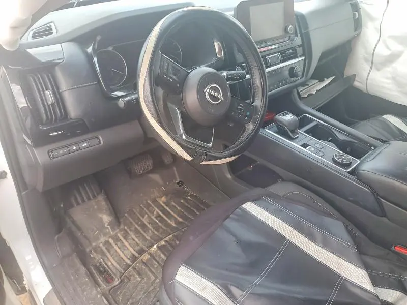 2023 NISSAN PATHFINDER SV  