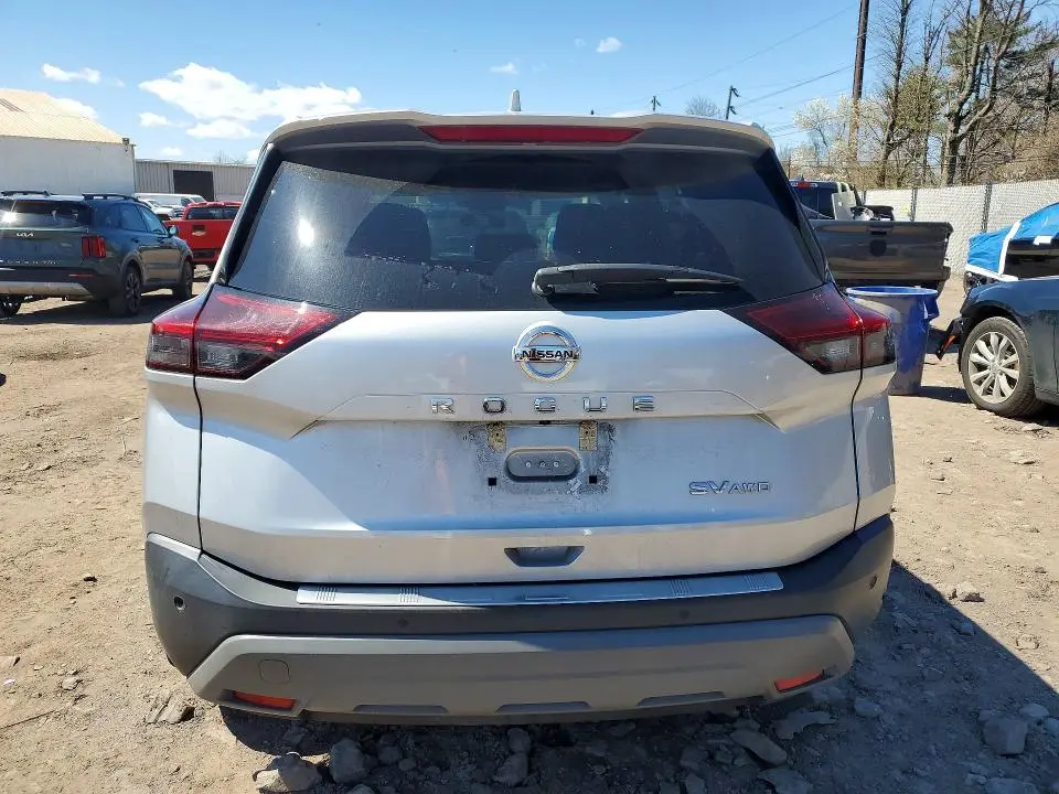 2021 NISSAN ROGUE SV  