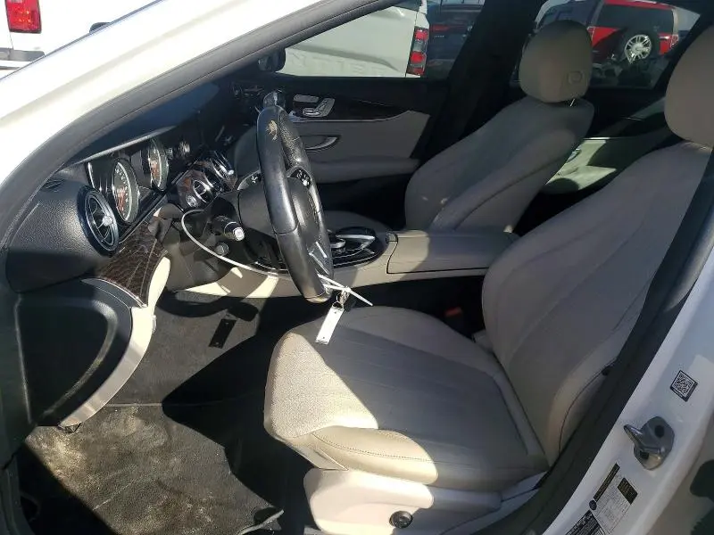 2019 MERCEDES-BENZ E 300  