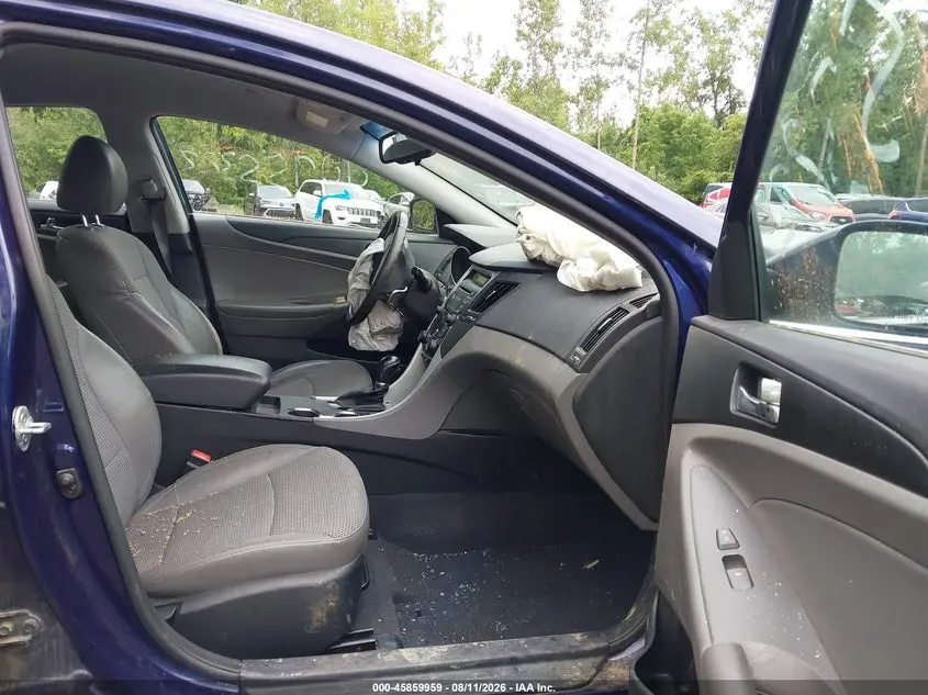 2012 HYUNDAI SONATA SE