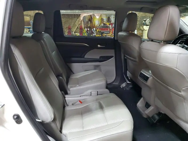 2019 TOYOTA HIGHLANDER LIMITED  