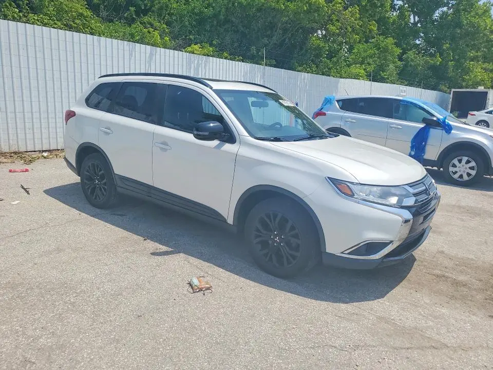 2018 MITSUBISHI OUTLANDER   