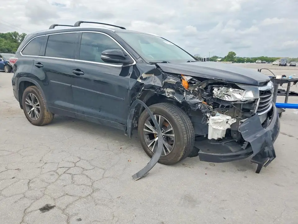 2016 TOYOTA HIGHLANDER XLE  