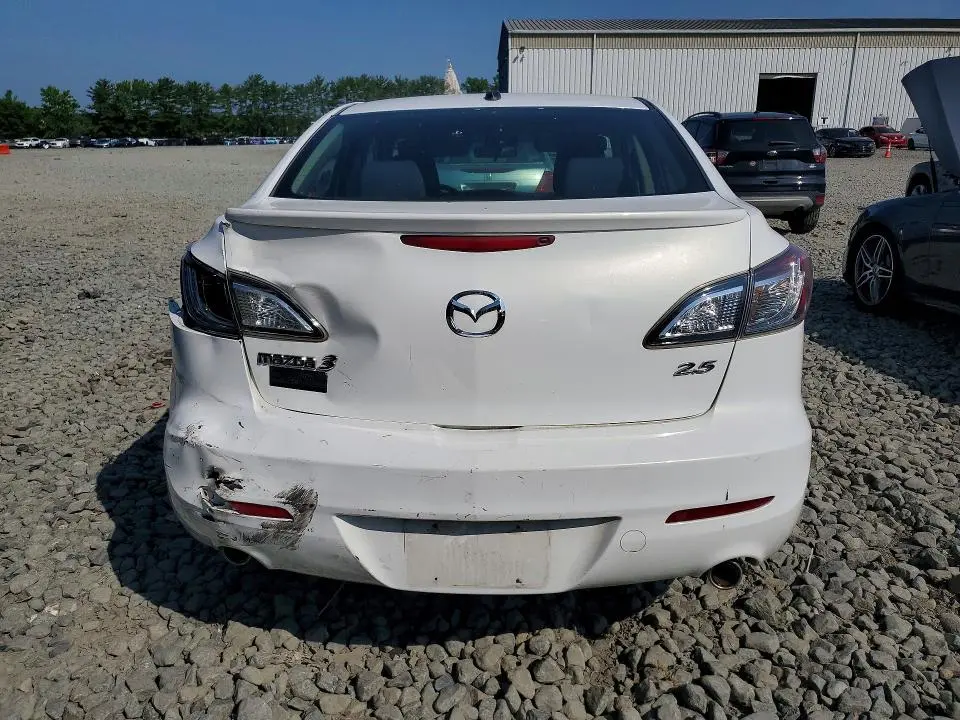 2011 MAZDA 3 S  