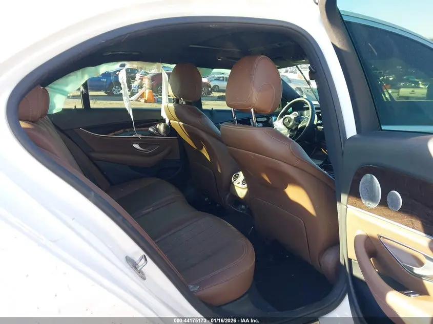 2017 MERCEDES-BENZ E 300  