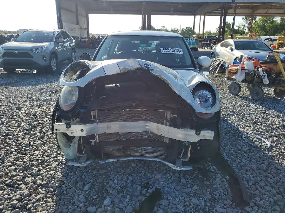 2016 MINI COOPER   