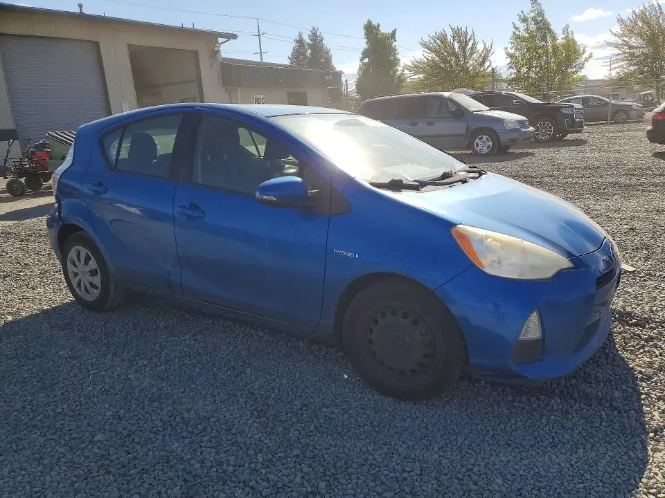 2013 TOYOTA PRIUS C TWO  