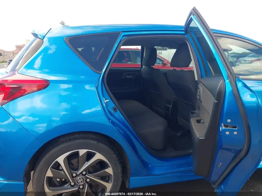 2018 TOYOTA COROLLA IM  