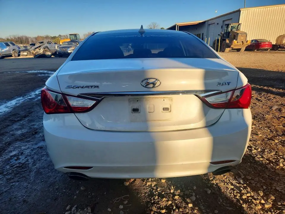 2011 HYUNDAI SONATA SE  
