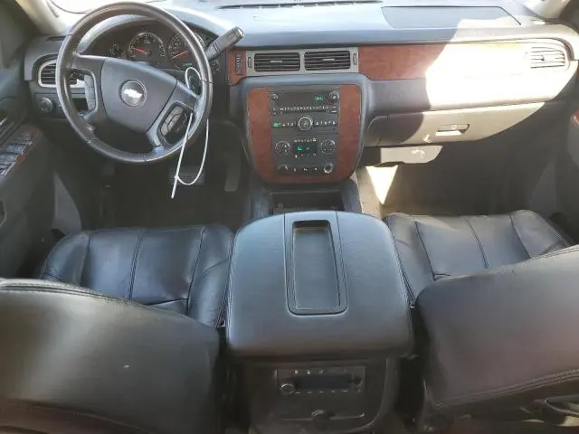 2010 CHEVROLET SUBURBAN C1500 LT  