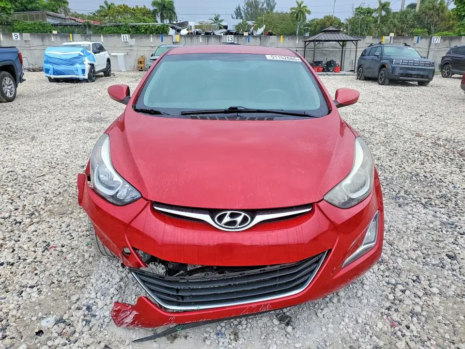 2015 HYUNDAI ELANTRA SE  