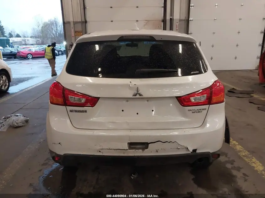 2017 MITSUBISHI OUTLANDER SPORT 2.0 LE