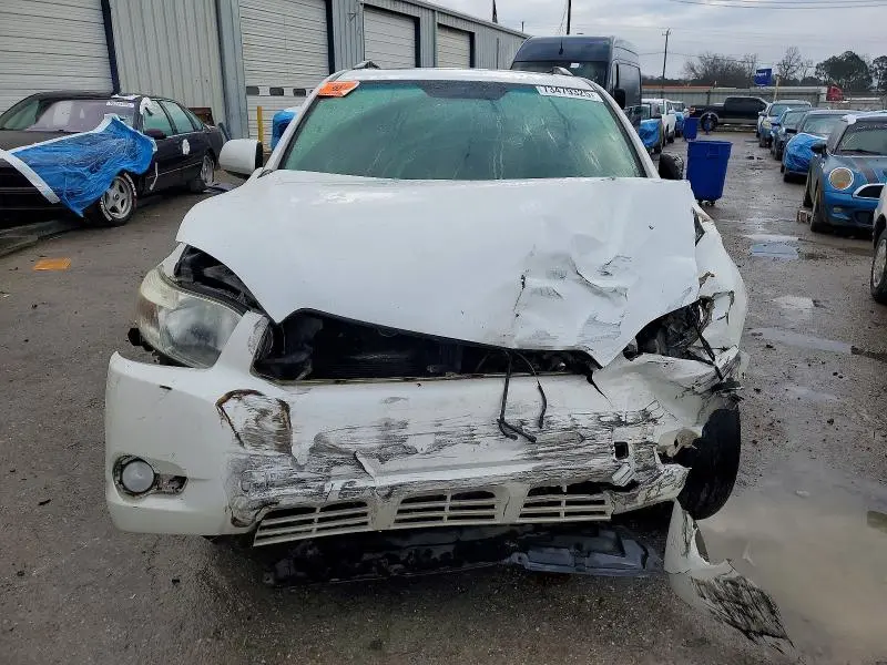 2010 TOYOTA HIGHLANDER SE  