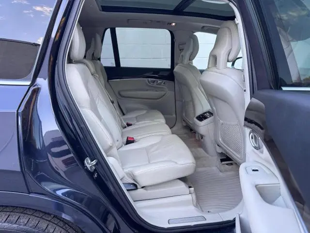 2016 VOLVO XC90 T6