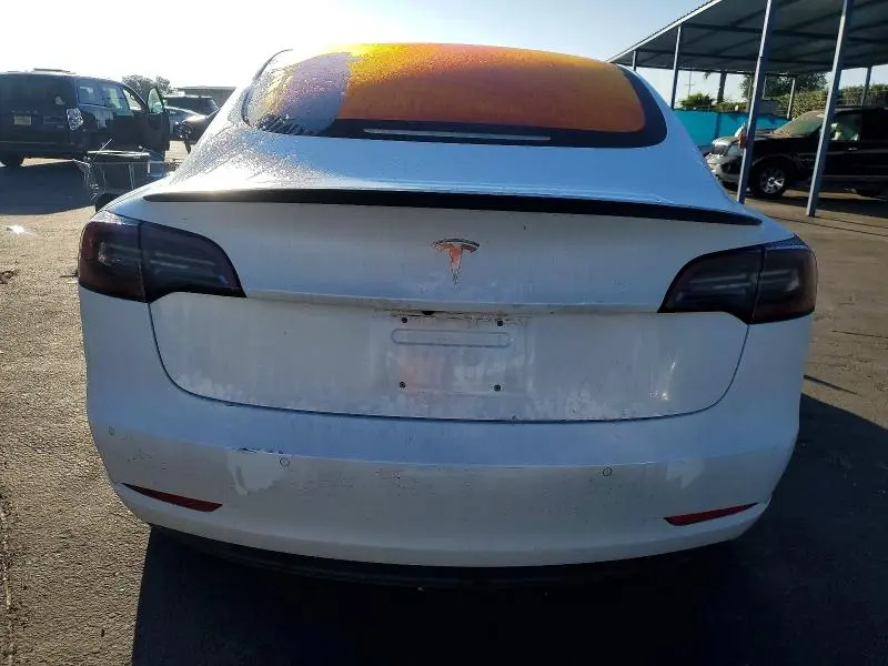2018 TESLA MODEL 3   