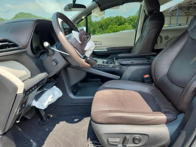 2021 TOYOTA SIENNA LIMITED  