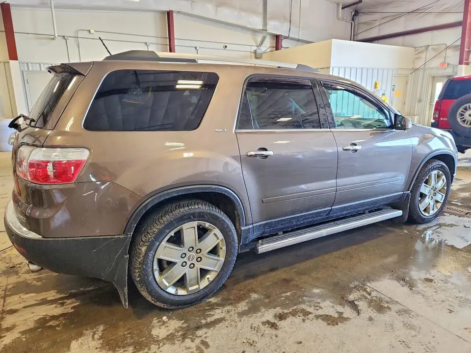 2010 GMC ACADIA SLT-2  