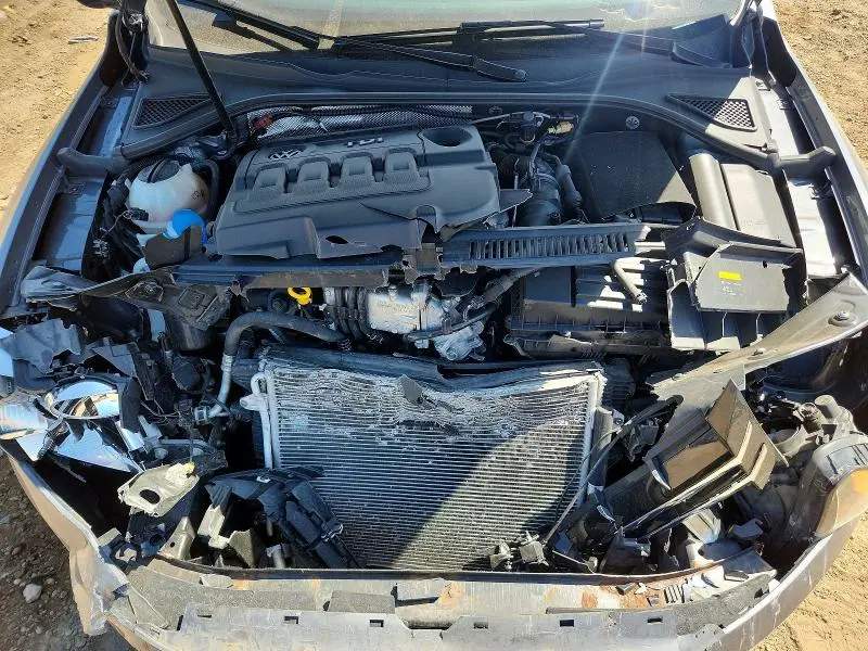 2015 VOLKSWAGEN PASSAT SE  