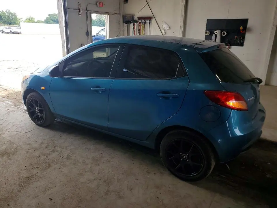 2011 MAZDA MAZDA2   