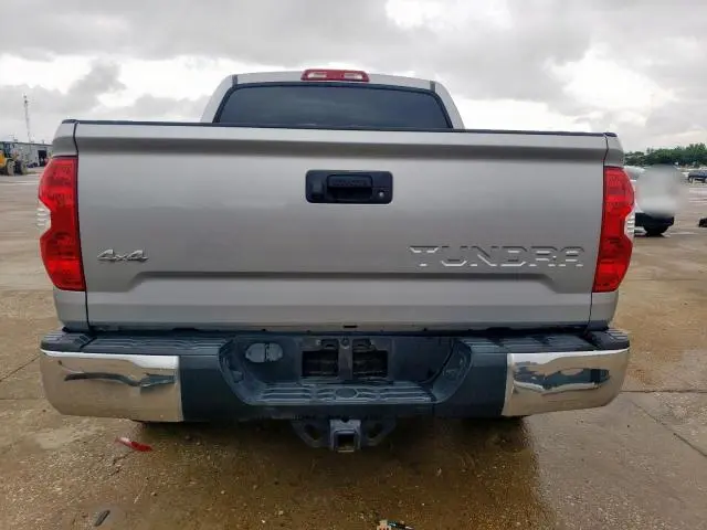 2018 TOYOTA TUNDRA CREWMAX SR5  