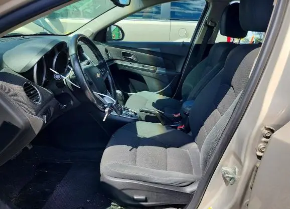 2012 CHEVROLET CRUZE LT  