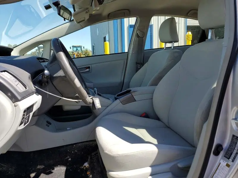 2015 TOYOTA PRIUS THREE  