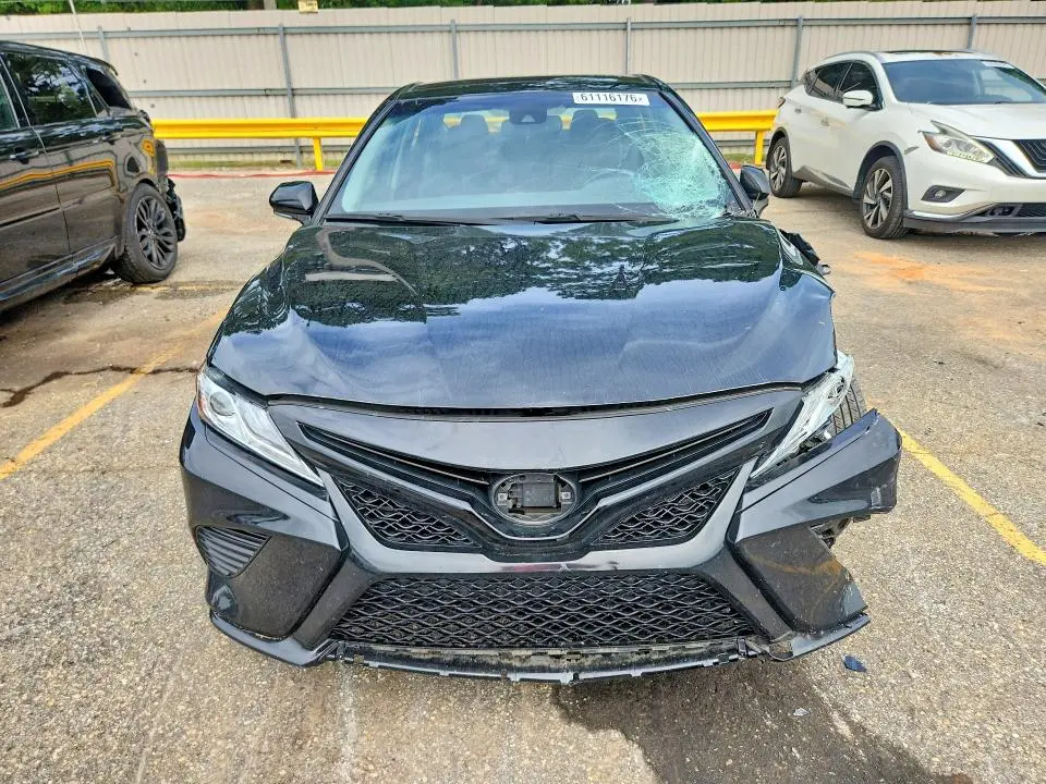 2020 TOYOTA CAMRY XSE  