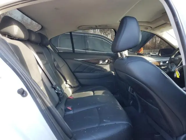 2018 INFINITI Q50 LUXE