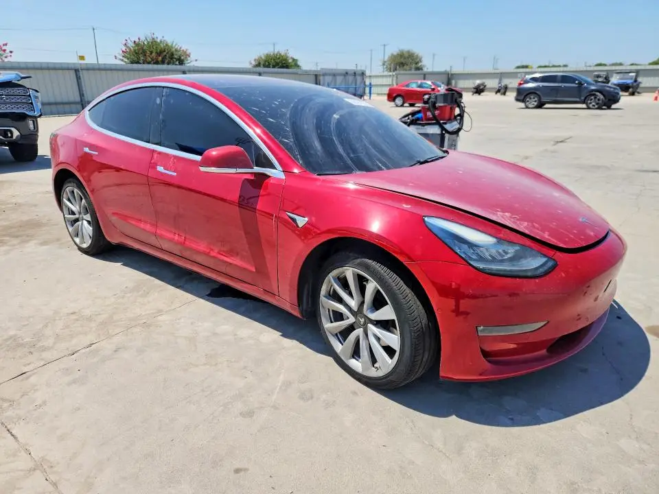 2018 TESLA MODEL 3   