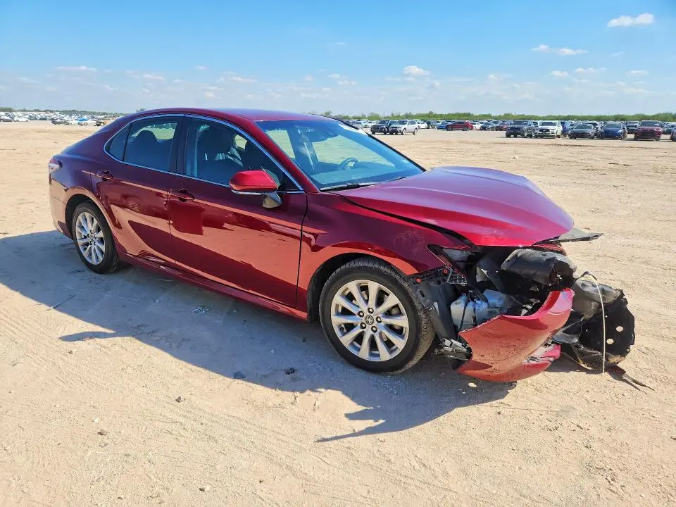 2018 TOYOTA CAMRY LE  