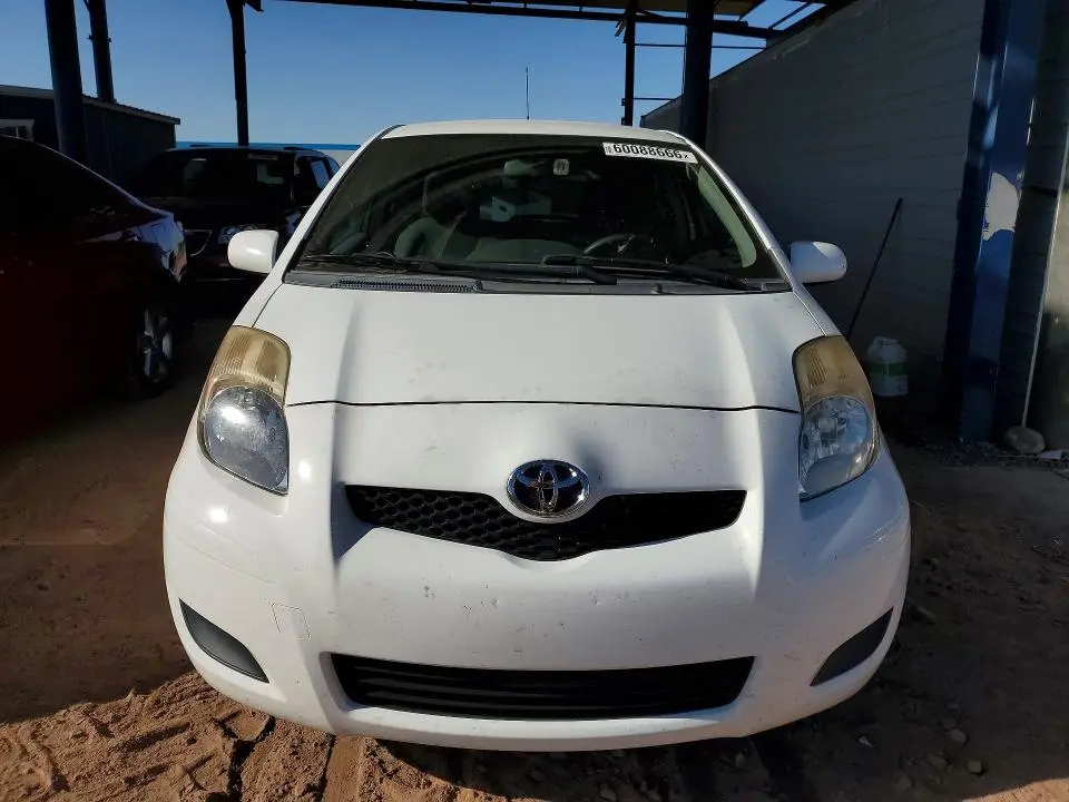 2011 TOYOTA YARIS BASE  